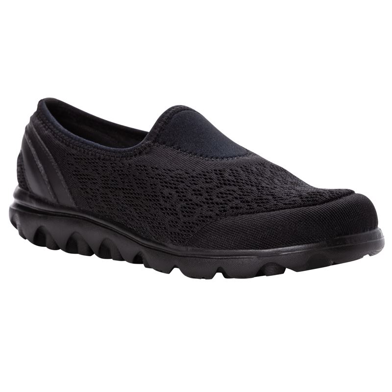 Black Women\'s Propet TravelActive Slip-On Sneakers | 1aqmVXMz