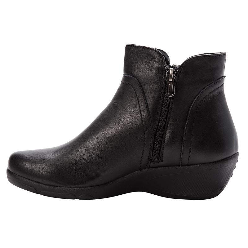 Black Women's Propet Waverly Boots | iHD2plqb