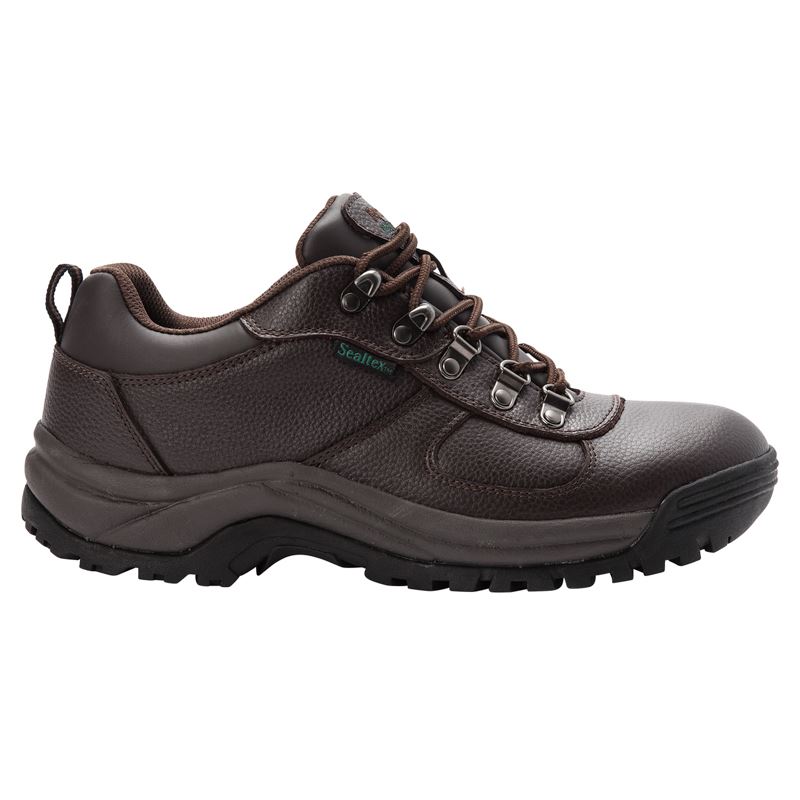 Brown Men's Propet Cliff Walker Low Boots | q7f72ENL