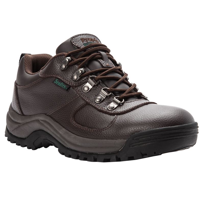 Brown Men\'s Propet Cliff Walker Low Boots | q7f72ENL