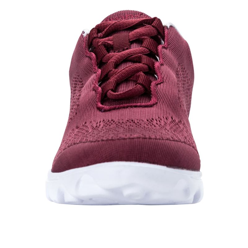 Cranberry Women's Propet TravelActiv Sneakers | GkMlENr5