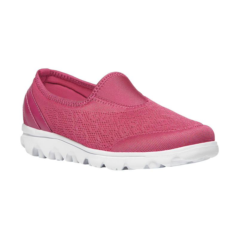 Red Women\'s Propet TravelActive Slip-On Sneakers | PTWEwO02