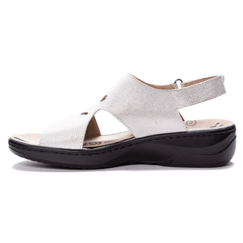 Silver Women's Propet Gabbie Sandals | dNnrs3zI